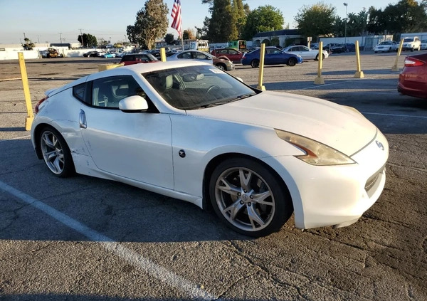 Nissan 370 Z cena 39900 przebieg: 59000, rok produkcji 2011 z Sokołów Małopolski małe 67